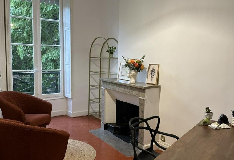 6 Rue de la Monnaie, 2nd Floor, Centre-ville, Nîmes
