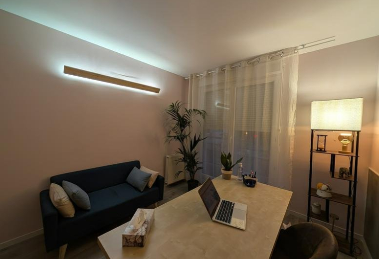 Espace Gambetta, 75 Rue Gambetta, Suresnes, Île-de-France