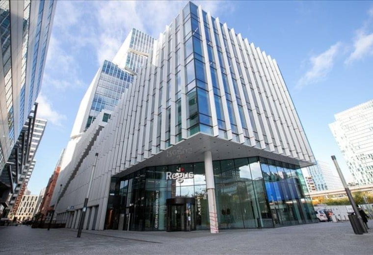 Amsterdam, Vinoly, Gustav Mahlerplein, Aaron Coplandstraat 7, 1082 MA Amsterdam