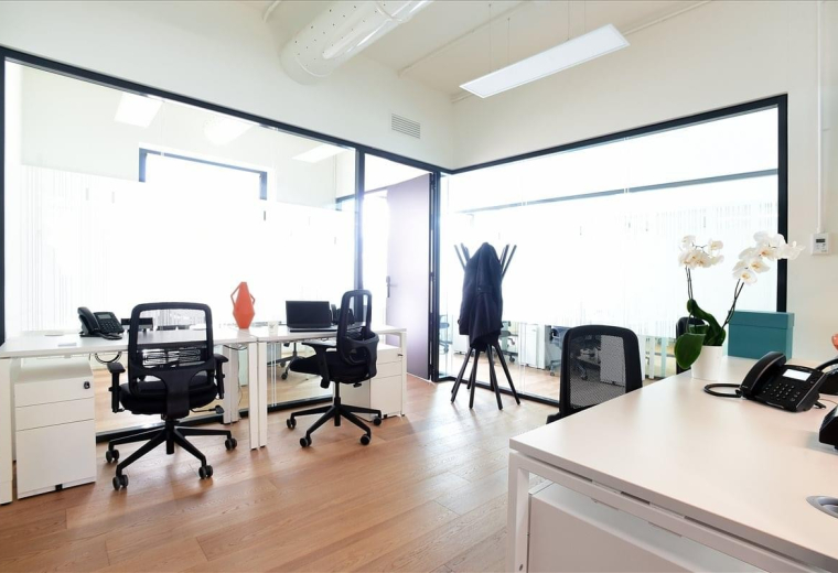 Bastioni di Porta Nuova 21, Milan