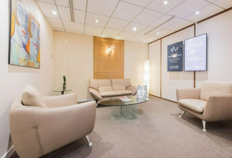 Executive office in Paris