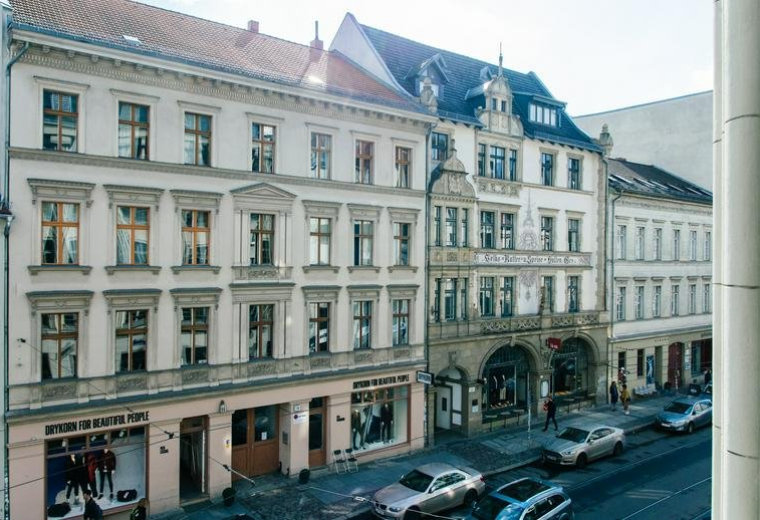 Hackescher Markt, Neue Schonhauserstrasse 3-5, Berlin-Mitte, Berlin, Brandenburg, Germany