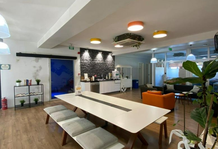 Kat 1, Dalgıç Sokak No: 3/5, Yeşilce Mah., Istanbul