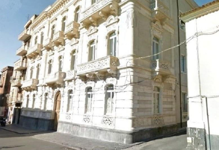 Piazza Cavour, 14, Catania