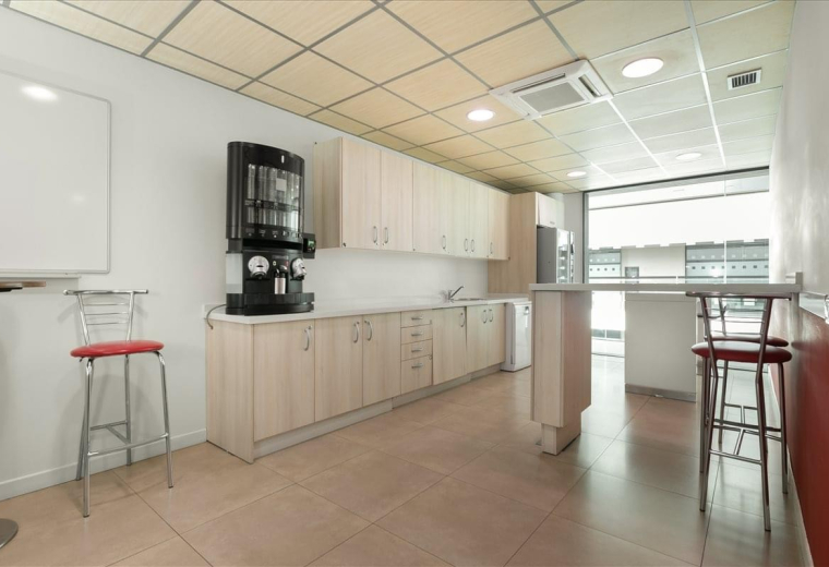 5th Floor, Plaza de La Solidaridad 12, Malaga, Spain