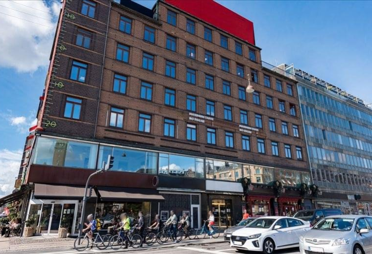 Offices at Business Centre Raadhuspladsen, Raadhuspladsen 16