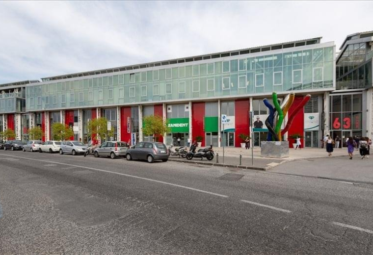 Regus, Via Benedetto Brin 69, 80142 Naples