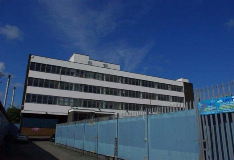 Offices at 66 Long Lane, Aintree