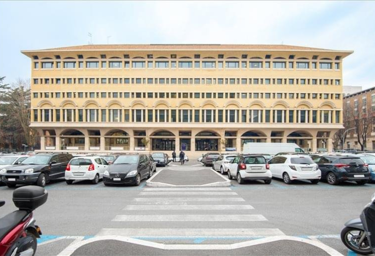 Exterior view of Piazza Don Luigi Sturzo 15, 3rd floor