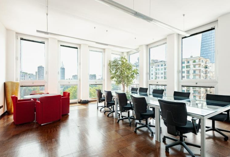 Serviced offices in central Milan