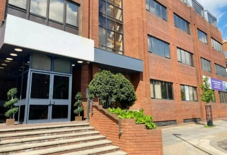 Solar House, 912 High Road, Central London, N12