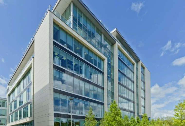 Offices to rent in Milton Keynes - The Pinnacle, Midsummer Blvd, MK9