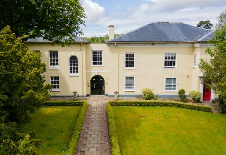 1 Henbury Road, Trym Lodge