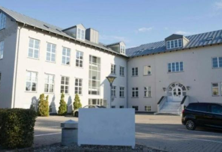 Tuborgvej 5, Hellerup