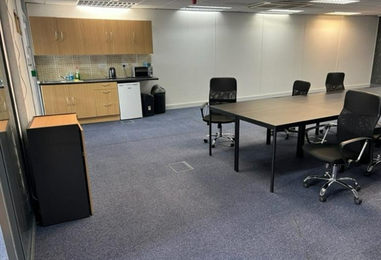 Exterior view of 58-60 Minerva Road, Unit 5-6, Minerva Business Centre, Park Royal