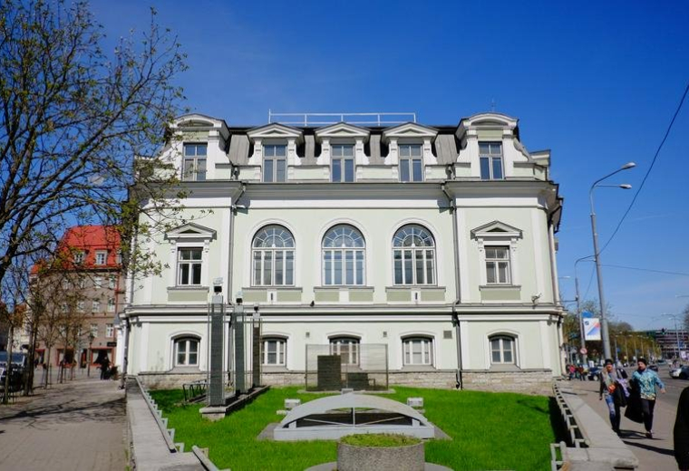 Pärnu maantee 12, Tallinn