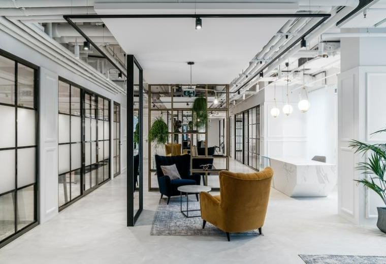 Plac Stanisława Małachowskiego 2, Małachowski Square, Warsaw