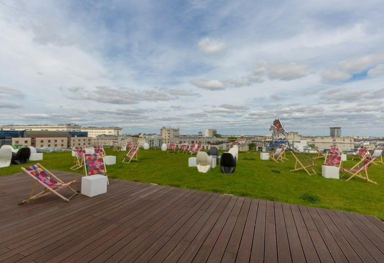 Przeskok 2 Street, Warsaw