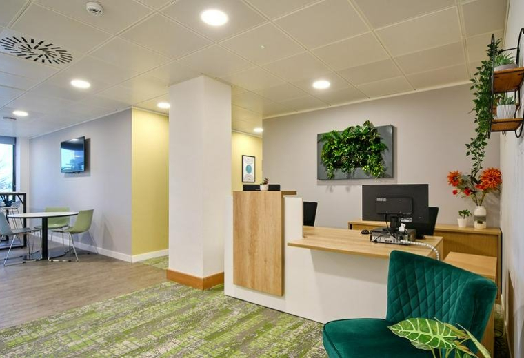 Exterior image of Warwick Road, Radcliffe House