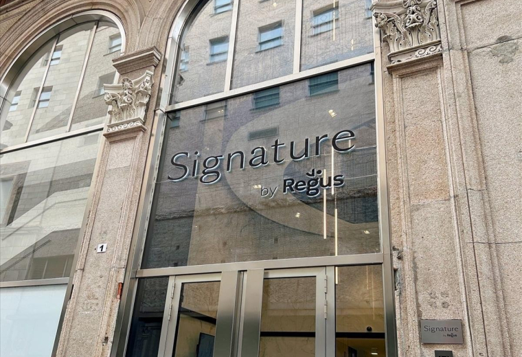 Via San Raffaele 1, Milan