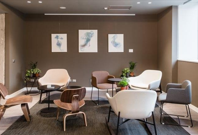 Office suite in Milan