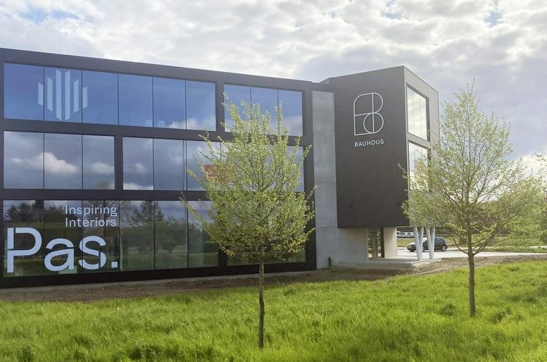 Exterior view of the glass-facade Bauhous building at 1, Ondernemerspark.