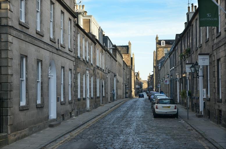 Exterior view of the traditional stone-fronted terrace building at 21, Young Street.