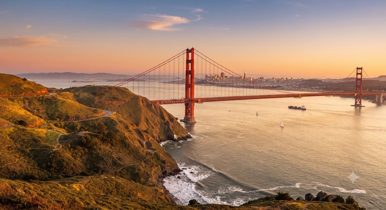 Scenic view of the Golden Gate Bridge at sunset near 34 Montagu Square.