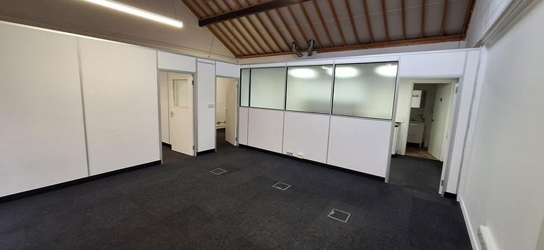 Image of Horsham executive office