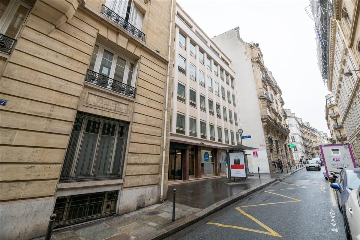 Exterior street view of the classic stone facade at 29 Rue Blanche, Paris.