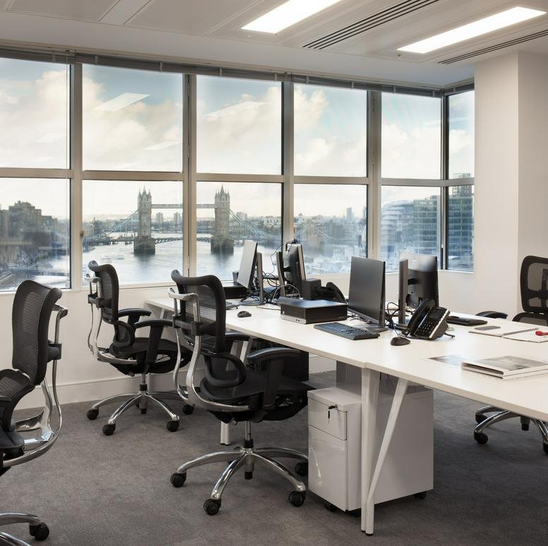 Bright workspace at 10 Lower Thames Street featuring views of Tower Bridge from the windows.