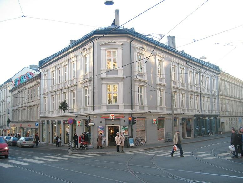 Exterior view of the corner building at Bogstadveien 6, Oslo, Norway.