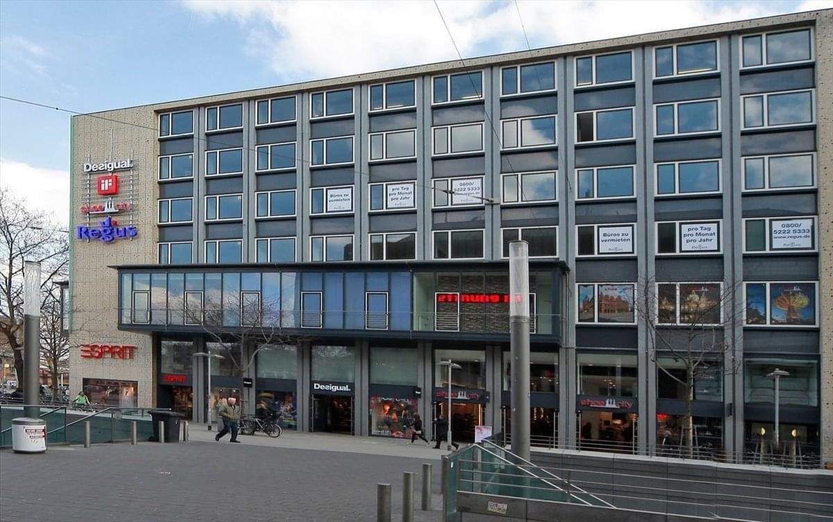 Exterior view of the multi-story commercial building at 2/3rd Floor, Bahnhofstrasse 8.