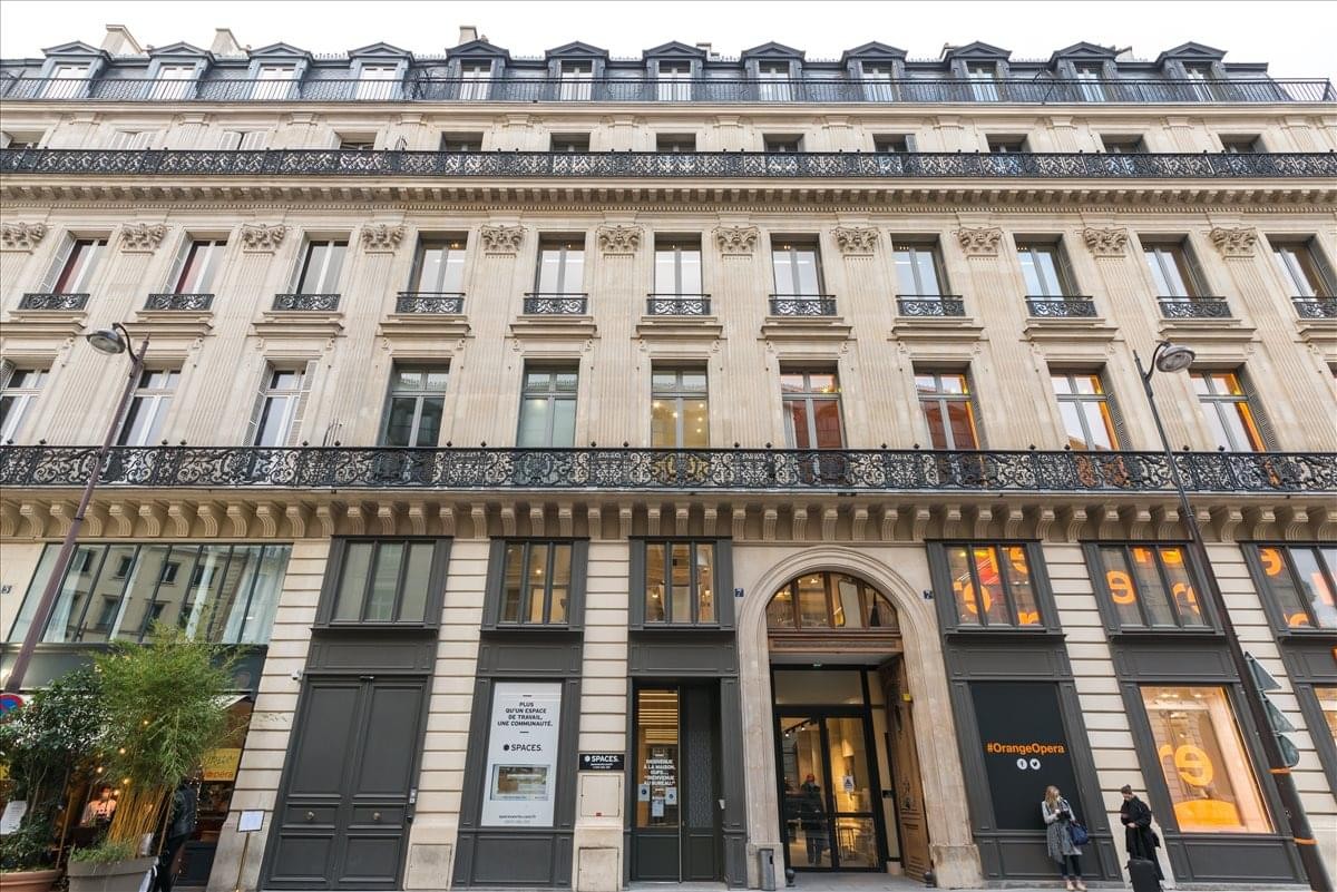 Classic stone facade of the Spaces Opéra Garnier building at 7 rue Meyerbeer.