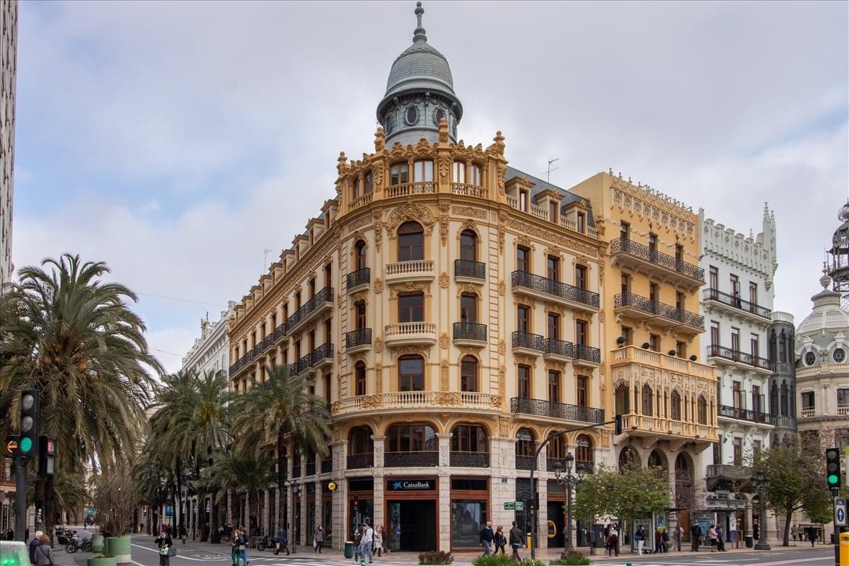 Exterior view of the historic ornate building at Calle Las Barcas, Valencia, Spain.