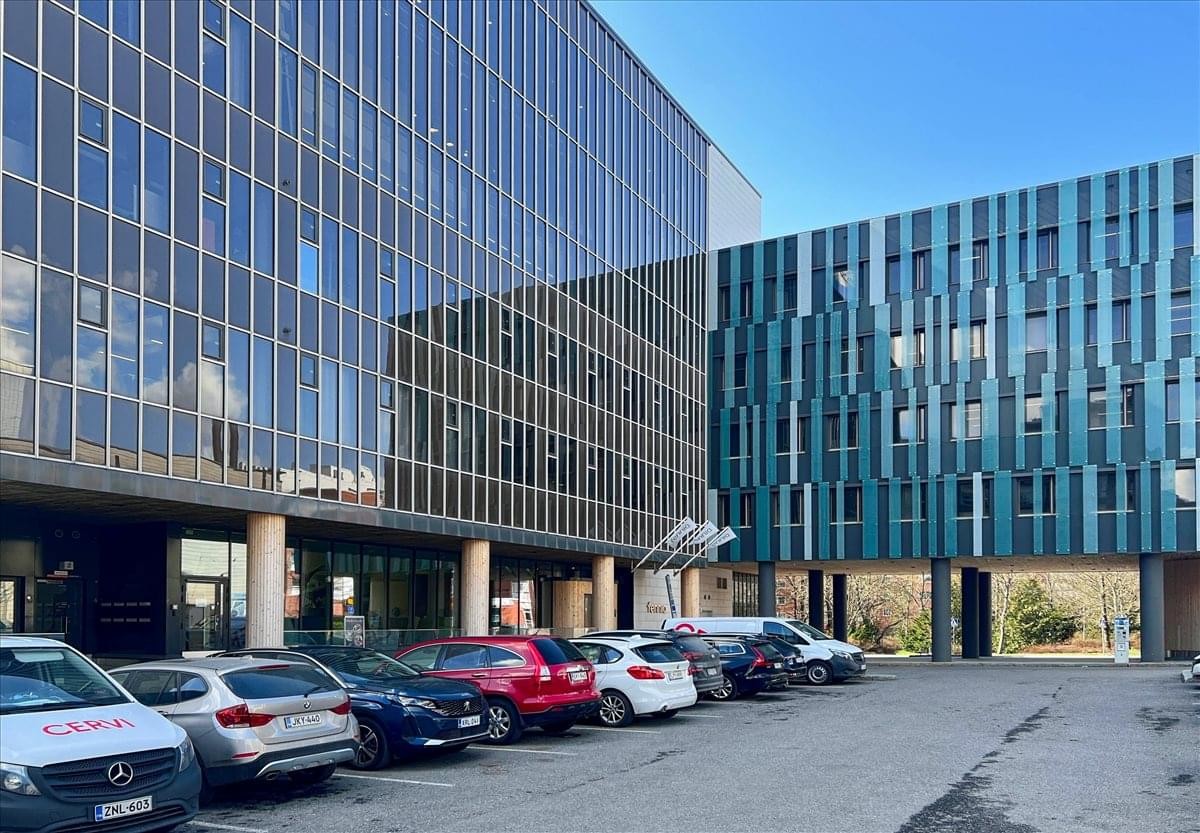 Exterior of the modern glass and panelled facade of Kyllikinportti 2.