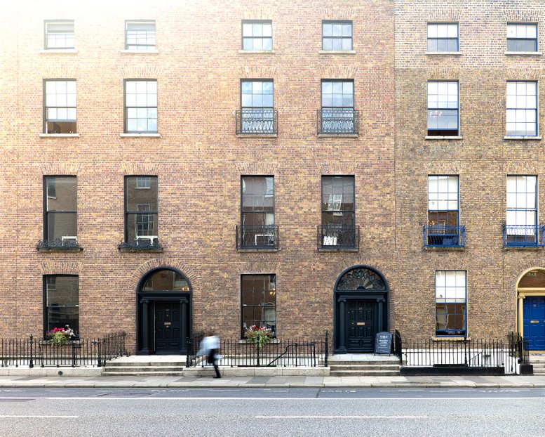 Exterior view of the traditional brick facade at No. 32 Leeson Street, St. Stephens Green.