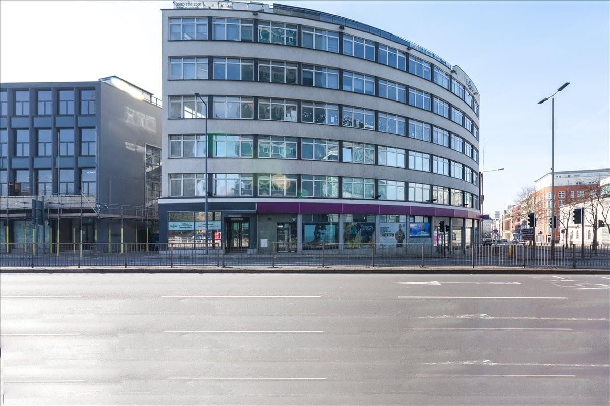 Exterior view of the curved facade at St Georges House, Floors 3-6, 6 St Georges Way.