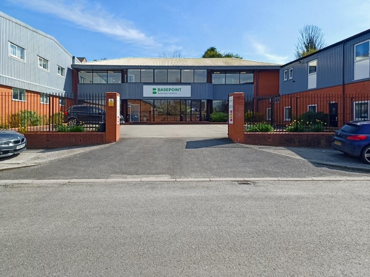 Exterior view of the brick-fronted Red Hill House, 41 Hope Street, with gated entrance.