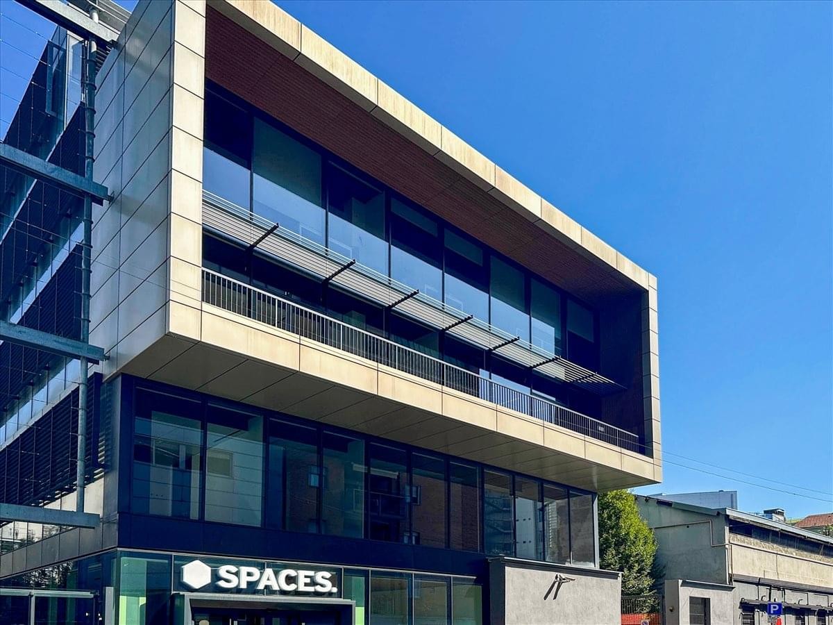 Exterior view of the contemporary facade at Via Giuseppe Piazzi 2-4.
