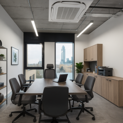 Serviced office to let in London