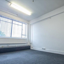 Serviced office in Hayes