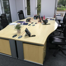 Executive office to hire in Hook (Hampshire)