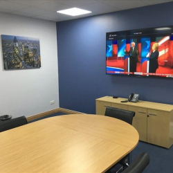 Office suite in Hook (Hampshire)