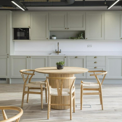 Serviced office - London