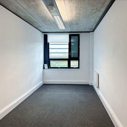 Office suite to hire in Winchester