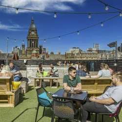 Office accomodations to rent in Leeds