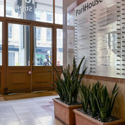 10 Park Street, Park House executive office centres