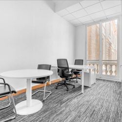 Office accomodations to rent in Paris