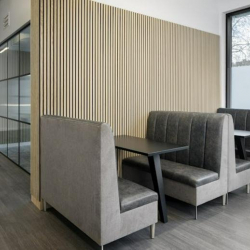 Serviced office to let in London